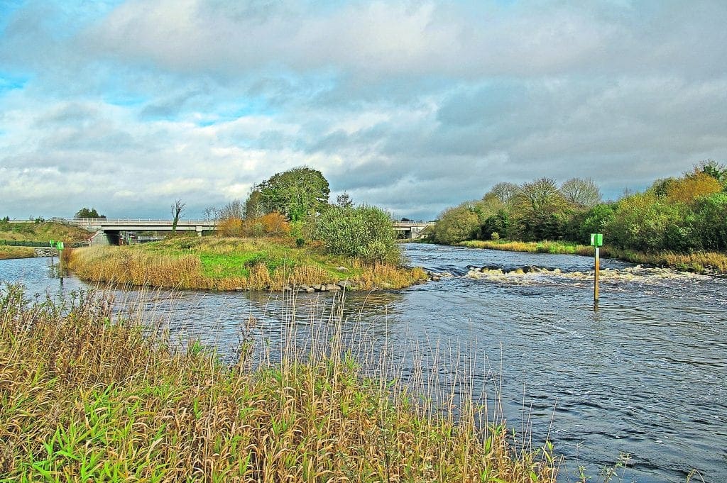 Rapids and the lock cut at Pollboy
