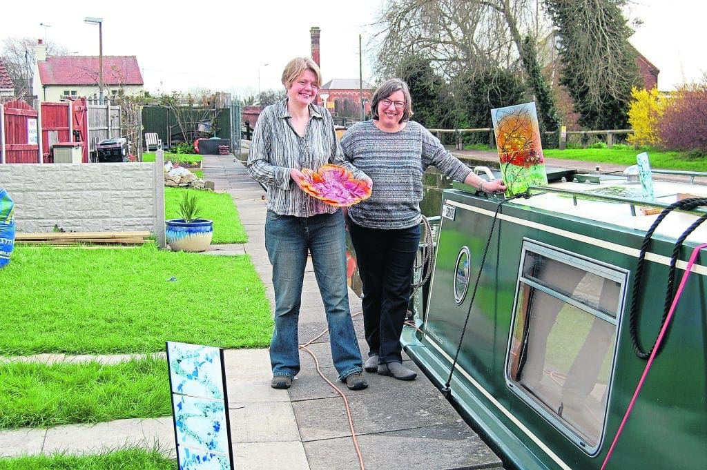 Pam Berridge and Kate Webley at the new mooring on the Chesterfield Canal at Worksop for their narrowboat Tallulah II and The Pod.
PHOTOS: JANET RICHARDSON