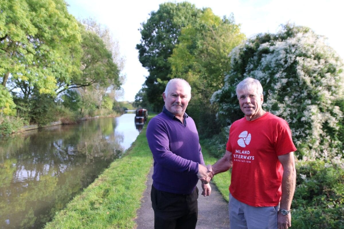 Cllr James Stanley, Worcester City Council with Bob Fox from the Inland Waterways Association