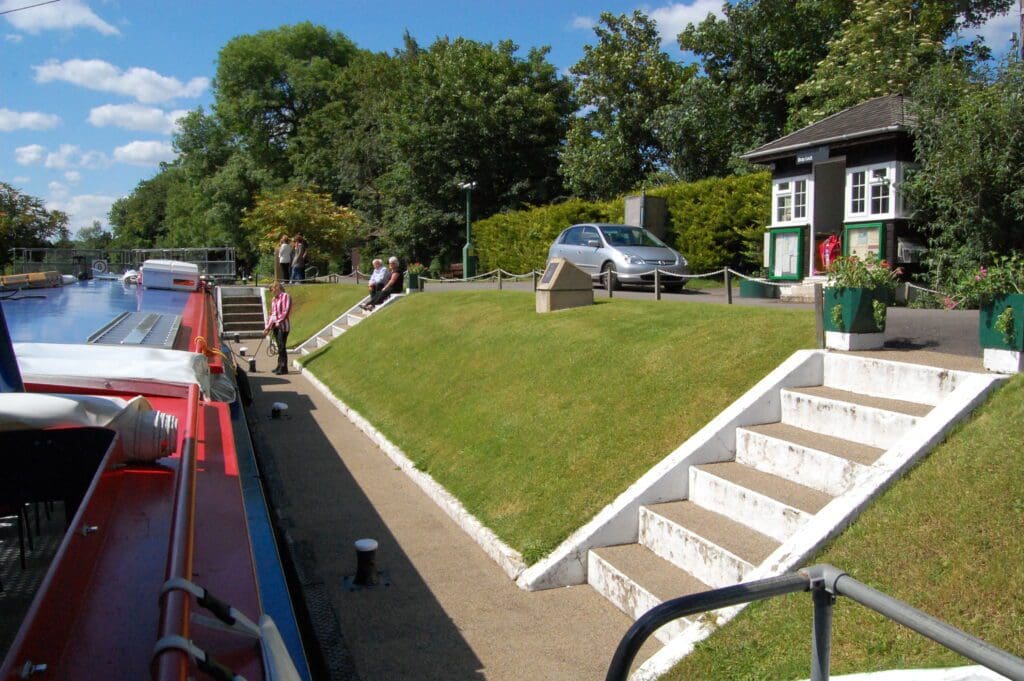 Bray Lock by Janet Richardson, editor, towpath talk