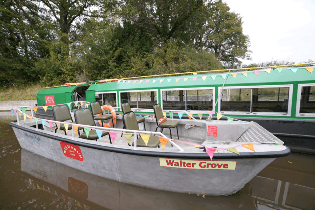 The Walter Grove alongside WACT trip boat Wiggonholt. PHOTO: STEPHEN BATEY