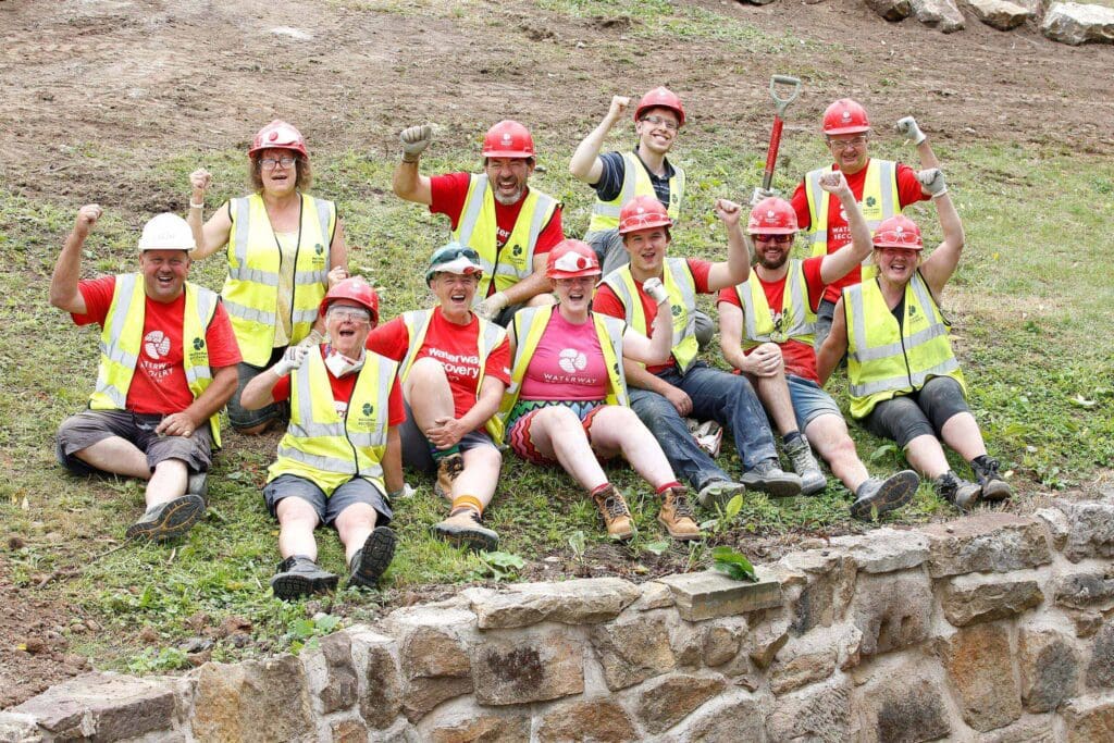 Volunteers on Canal Camp - credit Louise Bellaers