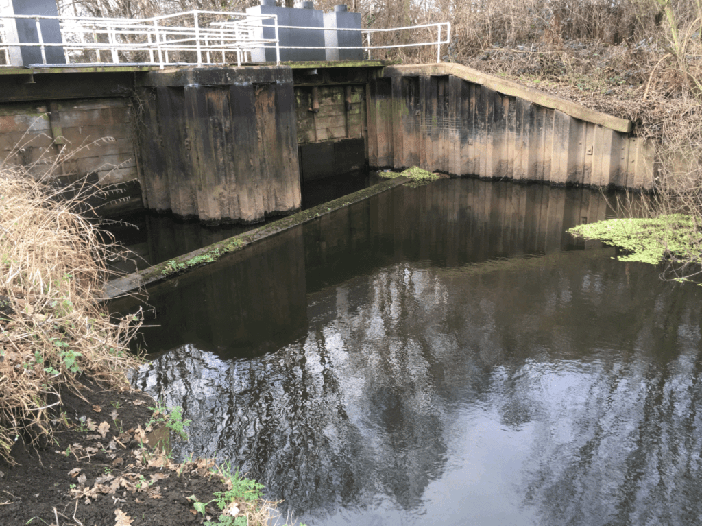 One of the two sluices making a direct connection between the River Aire and the Aire & Calder Navigation.