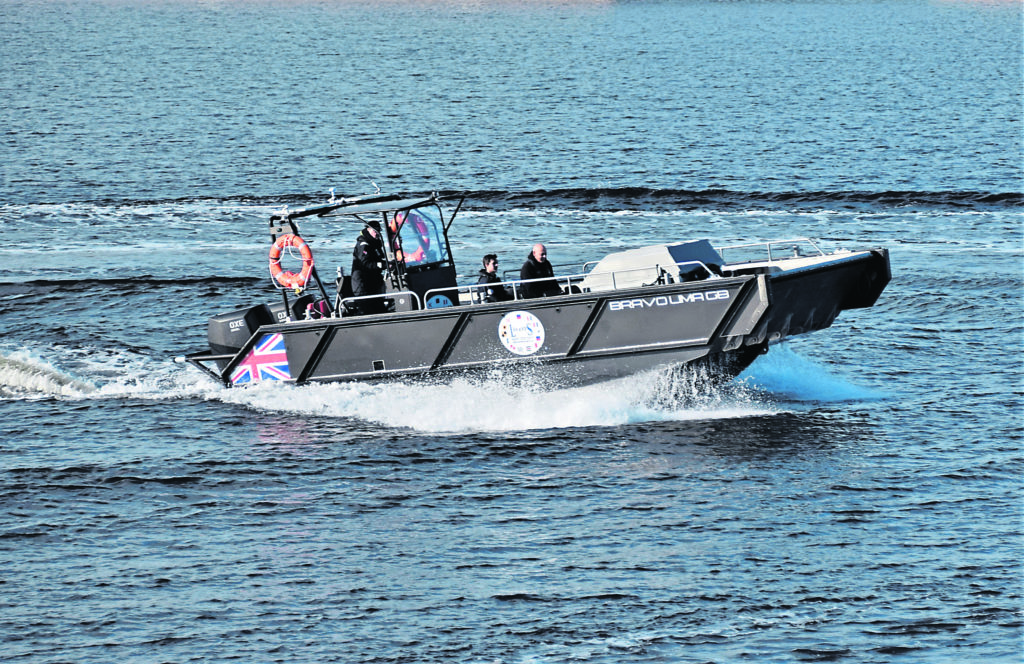 The versatile design of Bravo Lima GB – Livett’s purpose-built landing craft – makes her ideal for transporting passengers and freight from miles of Thames foreshore, slipways, stairs and beaches. PHOTO: ANDREW CHRISTY