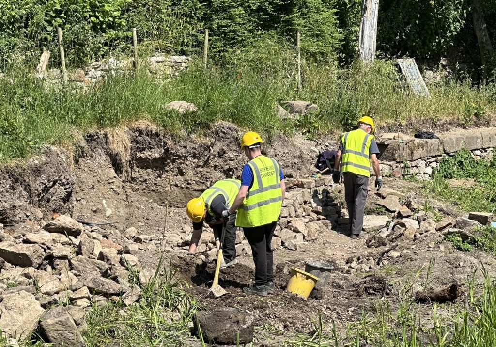 Crickheath Wharf wall