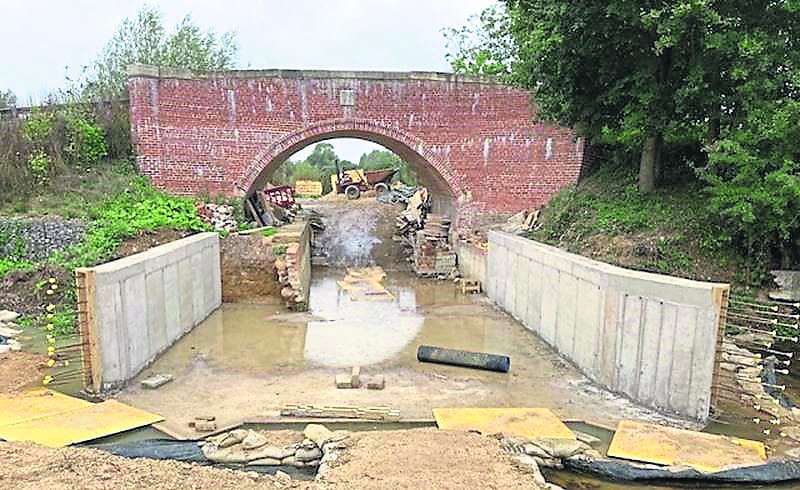 Weymoor Bridge sits near Latton Junction, where the canal once played a key role in connecting local communities.