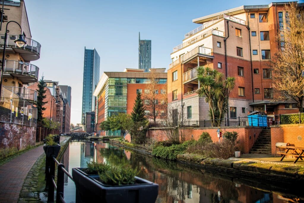 Britain’s Canals: The Overlooked Lifeline Connecting Wildlife, Wellbeing and Communities